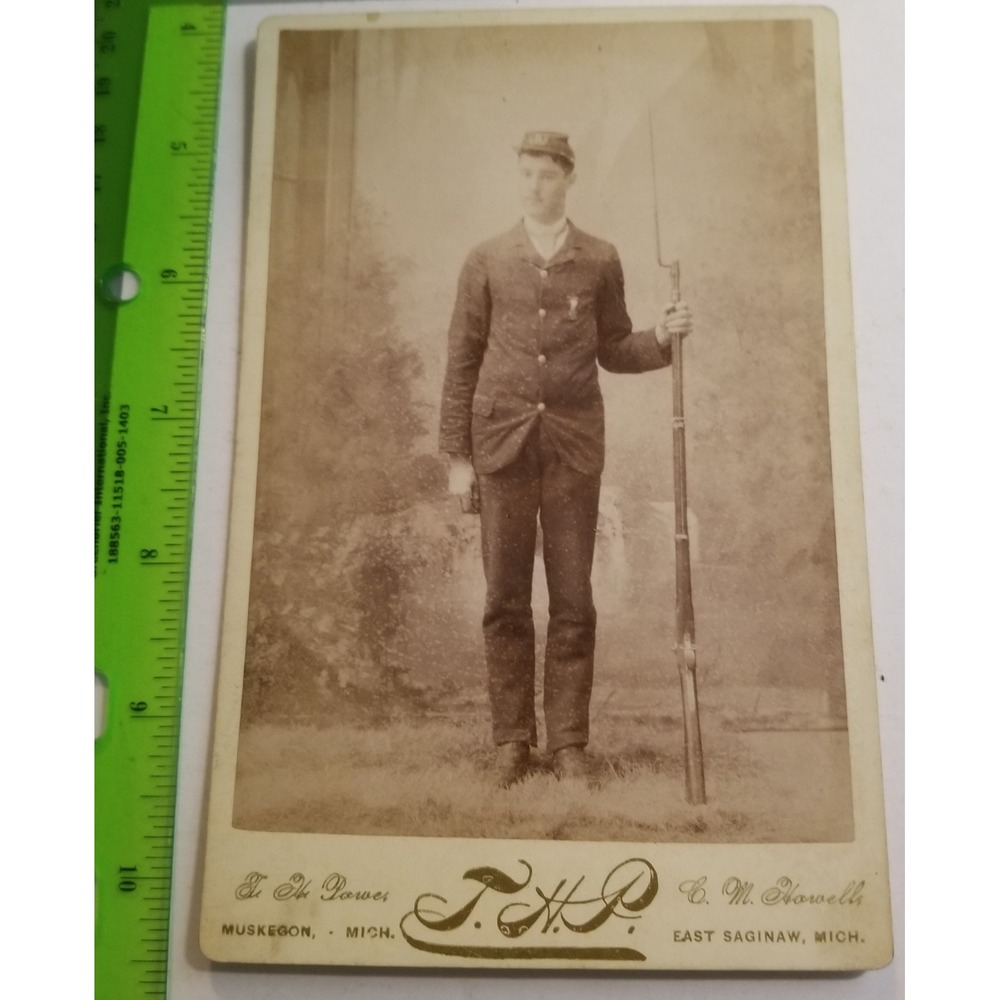 Civil War Soldier GAR Cabinet Card 6 1/2" by 4 1/4" Photographer Mark Weapon